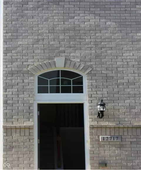 12717 Tamworth Dr, Fishers, IN 46037