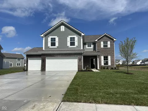 6606 W Sailboat Dr, Greenfield, IN 46140