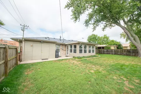 Exterior - 2653 Maple St, Columbus, IN 47201 photo 9 of 14