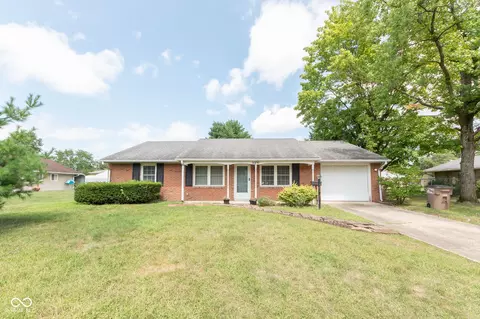 3310 Westline Dr, Columbus, IN 47203