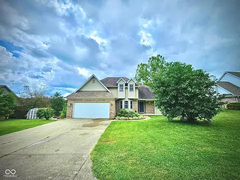 107 Cleveland Dr, Martinsville, IN 46151