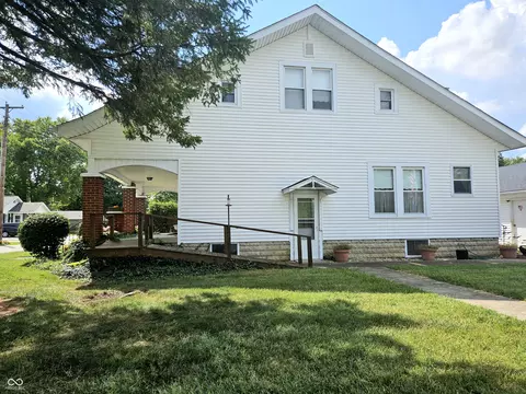 704 E Pearl St E, Waldron, IN 46182 photo 6