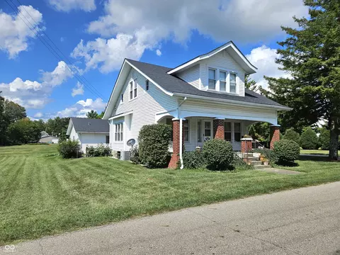 704 E Pearl St E, Waldron, IN 46182