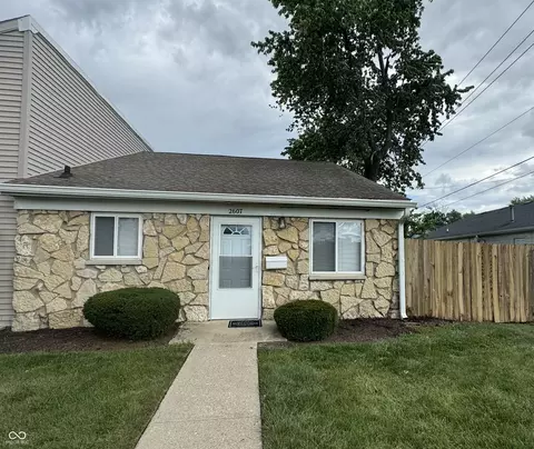 2607 Country Estates Dr, Indianapolis, IN 46227