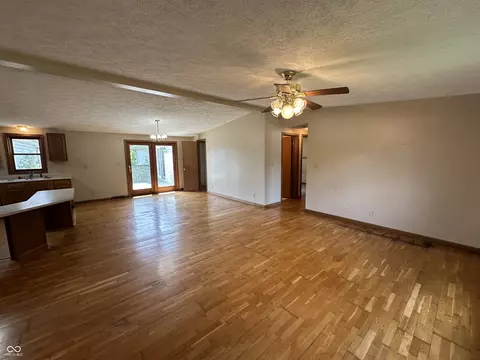 Living - 107 E Oak St, Roachdale, IN 46172 photo 1 of 10