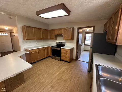 Kitchen - 107 E Oak St, Roachdale, IN 46172 photo 2 of 10