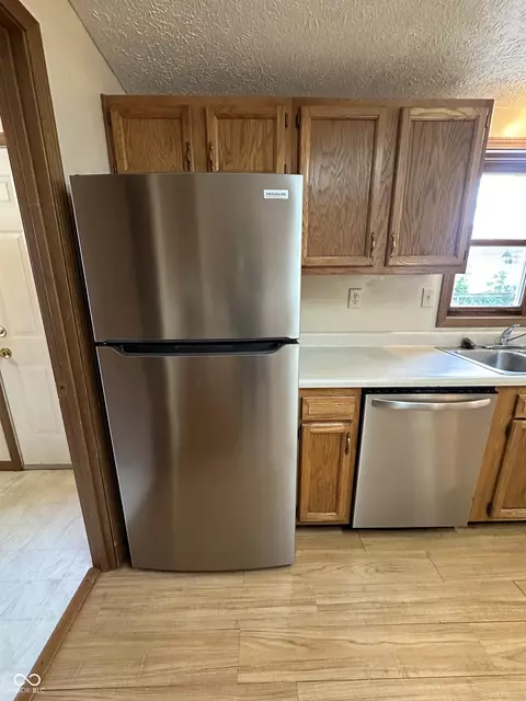 Kitchen - 107 E Oak St, Roachdale, IN 46172 photo 5 of 10