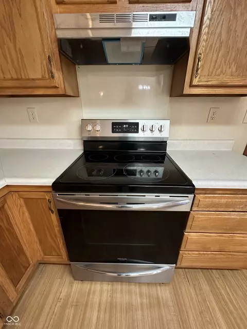 Kitchen - 107 E Oak St, Roachdale, IN 46172 photo 4 of 10