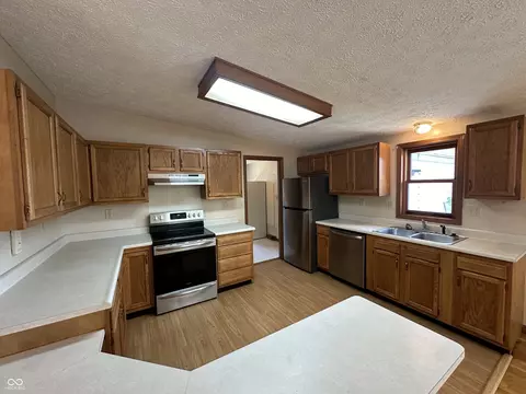 Kitchen - 107 E Oak St, Roachdale, IN 46172 photo 1 of 10