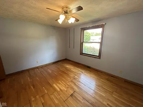 Bedroom - 107 E Oak St, Roachdale, IN 46172 photo 7 of 14