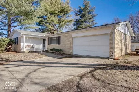 366 N Plum St, Clinton, IN 47842