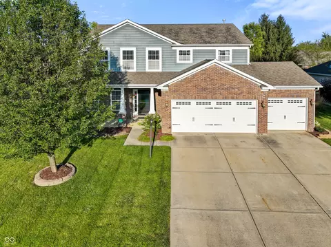 572 Harvest Ridge Dr, Avon, IN 46123