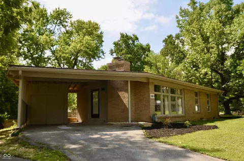 5811 Radnor Rd, Indianapolis, IN 46226