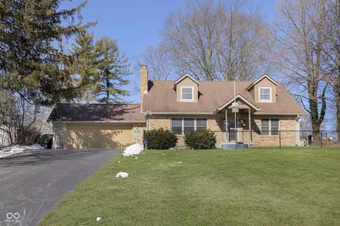 2054 Woodcrest Rd, Indianapolis, IN 46227