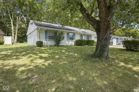 1412 S Pleasantview Dr, Yorktown, IN 47396
