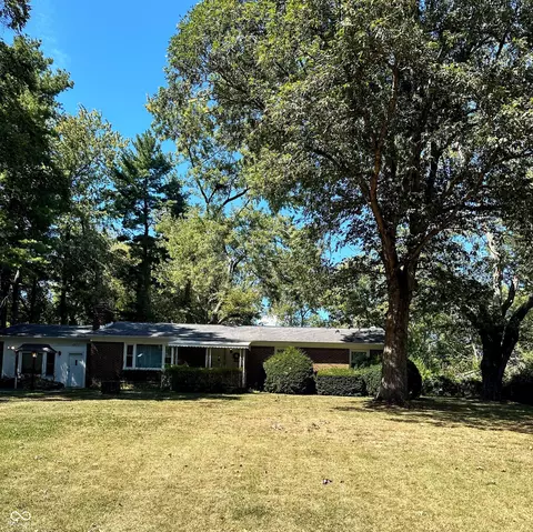 6872 Riviera Dr, Avon, IN 46123