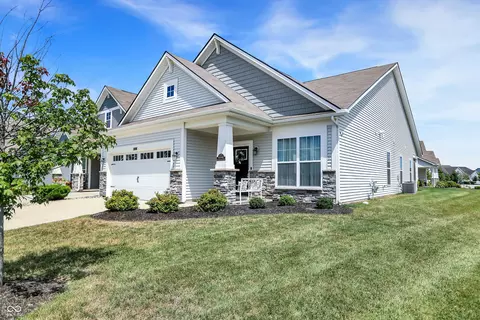 6566 Homestead Dr, Whitestown, IN 46075