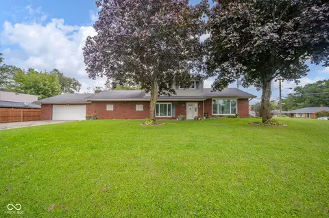 706 Ranike Dr, Anderson, IN 46012
