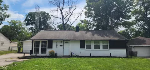 5893 Meadowlark Dr, Indianapolis, IN 46226