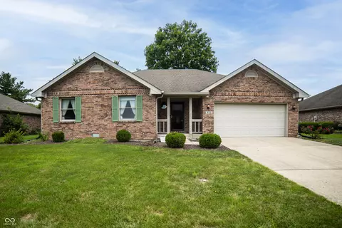 653 Jackson St, Brownsburg, IN 46112