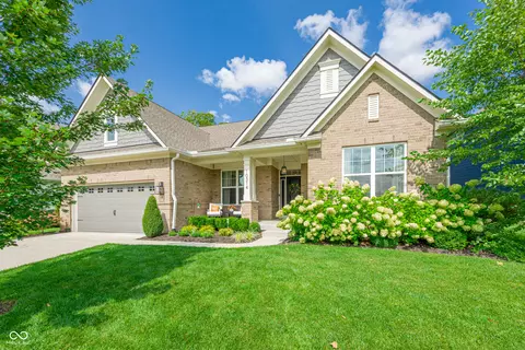 10314 Pigato Dr, Zionsville, IN 46077