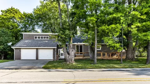 100 E Pierce St, Whitestown, IN 46075