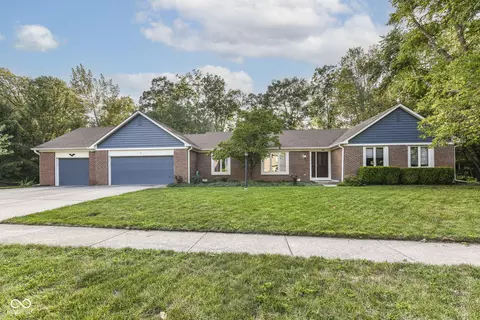 11314 Hickory Woods Dr, Fishers, IN 46038