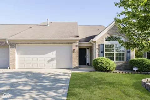 11734 Whisper Cove Dr #31B, Fishers, IN 46037