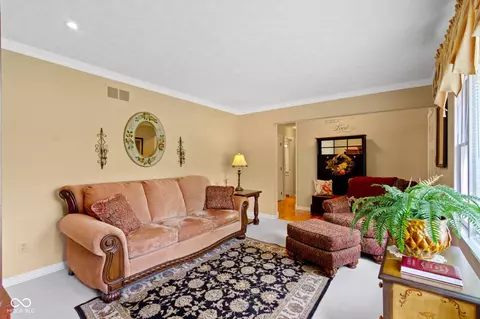 4240 Five Points Rd, Indianapolis, IN 46239 photo 9