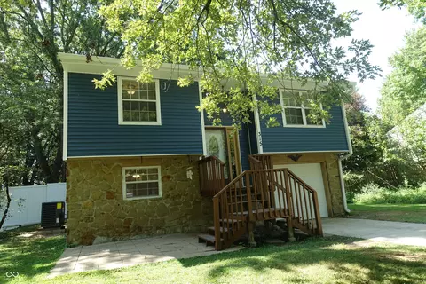 315 Juliann Dr, Seymour, IN 47274