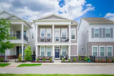 923 Templeton Dr, Carmel, IN 46032