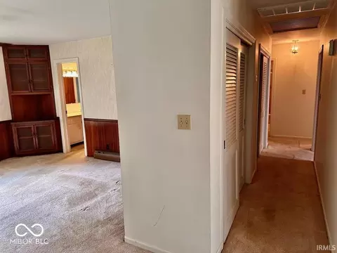 805 E Cooper Rd, Muncie, IN 47303 photo 19