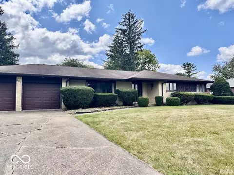 805 E Cooper Rd, Muncie, IN 47303 photo 3