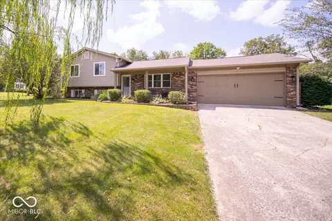 1720 Brer Rabbit Dr, Greenwood, IN 46143
