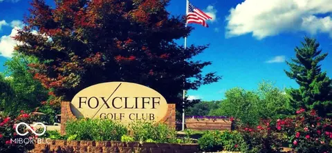 1541 Fox Hollow Dr, Martinsville, IN 46151
