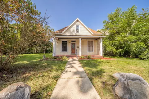 921 S 15th St, New Castle, IN 47362