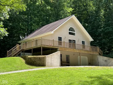 9071 E Ferndale Rd, Rockville, IN 47872