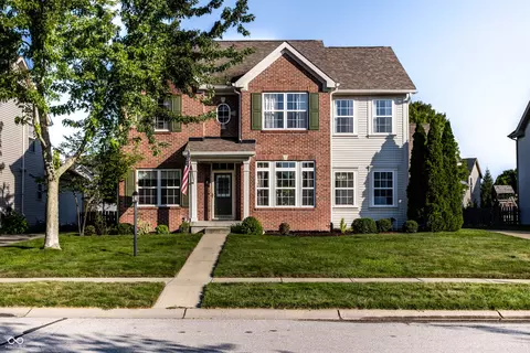 11244 Hearthstone Dr, Fishers, IN 46037