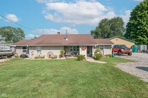 7911 S County Road 525 E, Mooresville, IN 46158
