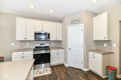 7825 Rolling Green Dr, Plainfield, IN 46168 photo 13