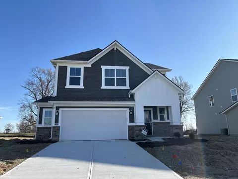3855 Sunset Ridge Dr, Franklin, IN 46131