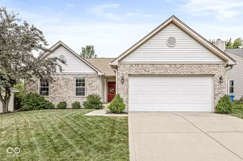 10402 Cedar Dr, Fishers, IN 46037