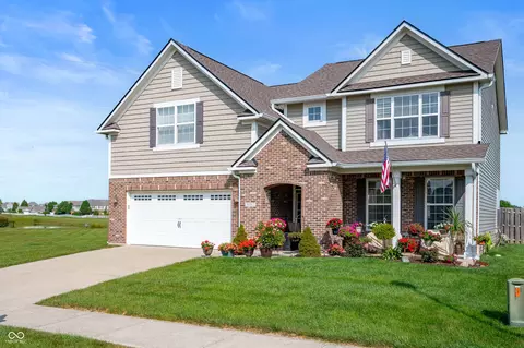 4502 Amesbury Pl, Noblesville, IN 46062
