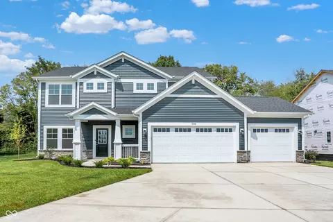 7216 Jackson Dr, Cumberland, IN 46229