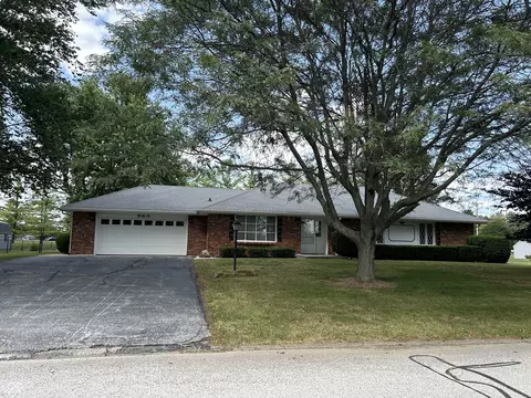960 Broadway North Dr, Plainfield, IN 46168