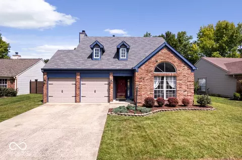 7740 Jamestown S Dr, Fishers, IN 46038