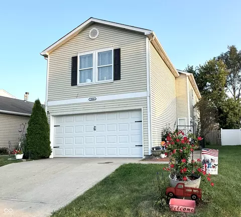 10829 Glenayr Dr, Camby, IN 46113
