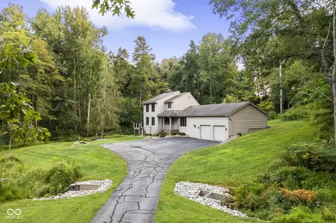 9237 Starlight Rd, Floyds Knobs, IN 47119 photo 1