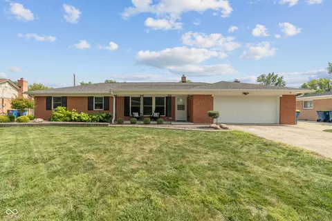 99 Bennett Rd, Carmel, IN 46032