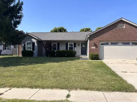3434 Paddington Dr, Columbus, IN 47203